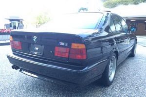 BMW M5 του 1993 πωλείται πιο ακριβά από την καινούργια!