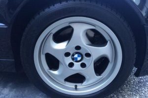 BMW M5 του 1993 πωλείται πιο ακριβά από την καινούργια!