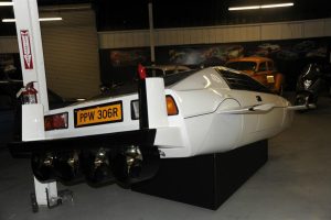 Πωλείται η αμφίβια Lotus Esprit του James Bond έναντι 1 εκ. δολαρίων!