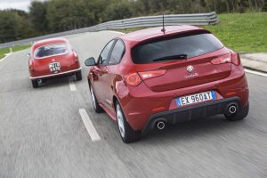Η νέα Alfa Romeo Giulietta Sprint και η κλασσική στο Μπαλόκο
