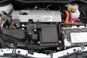 Συγκριτικό: VW Golf 1.4 TGI DSG VS Toyota Auris HSD