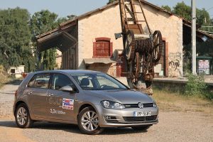 Συγκριτικό: VW Golf 1.4 TGI DSG VS Toyota Auris HSD