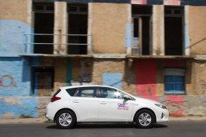 Συγκριτικό: VW Golf 1.4 TGI DSG VS Toyota Auris HSD