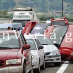 Θανατηφόρα καραμπόλα στη Βέροια με νεκρούς και δεκάδες τραυματίες