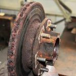 Γερμανός ανατινάζει τον κινέζικο κλώνο της BMW X5 λόγω σαπίλας!