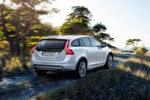 Νέο Volvo V60 Cross Country με ντίζελ κινητήρες και τετρακίνηση