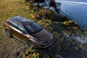 Νέο Volvo V60 Cross Country με ντίζελ κινητήρες και τετρακίνηση