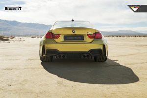 «Κτηνώδης» BMW M4 GTRS4 με body kit από ανθρακόνημα