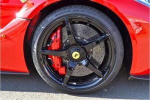 Ετοιμοπαράδοτη Ferrari LaFerrari πωλείται 3 εκ. ευρώ!