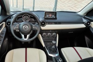 Νέες φωτογραφίες και οι επιδόσεις του ολοκαίνουργιου Mazda 2