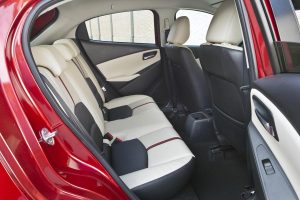 Νέες φωτογραφίες και οι επιδόσεις του ολοκαίνουργιου Mazda 2