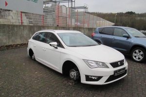 Κλέφτες αφαίρεσαν δεκάδες ζαντολάστιχα από καινούργια Audi-VW!