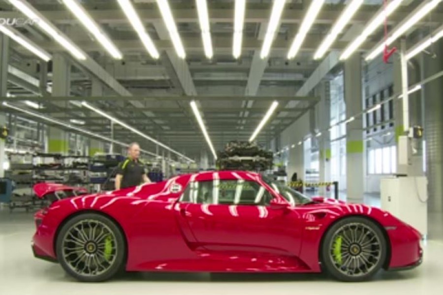 Η διαδικασία παραγωγής της Porsche 918 Spyder (video)