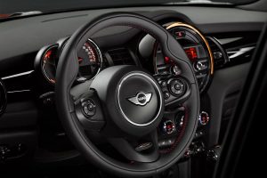 Νέο ισχυρότερο MINI John Cooper Works με 231 ίππους
