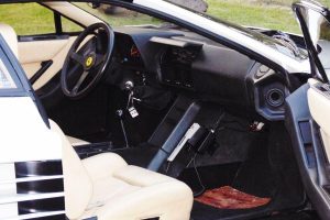 Πωλείται η Ferrari Testarossa από τo Miami Vice για 1,5 εκ. ευρώ!