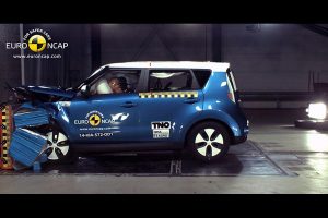 Νέα crash tests σε Audi A3 e-tron, Jeep Renegade, Kia Soul (+videos)