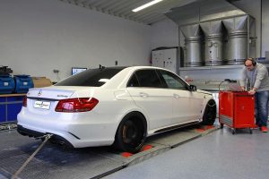 Mercedes E 63 AMG 853 HP και 1.300 Nm ροπής είναι supercar killer!