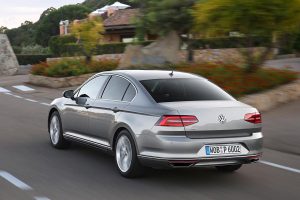 Οδηγούμε στην Ελλάδα το νέο Volkswagen Passat (+videos)
