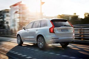 Volvo XC90 T8 Twin Engine 400HP με 2,5 λτ./100 χλμ. κατανάλωση!