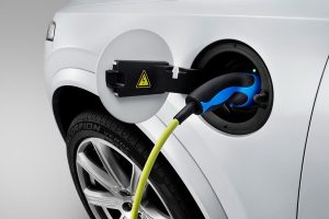 Volvo XC90 T8 Twin Engine 400HP με 2,5 λτ./100 χλμ. κατανάλωση!