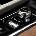 Volvo XC90 T8 Twin Engine 400HP με 2,5 λτ./100 χλμ. κατανάλωση!