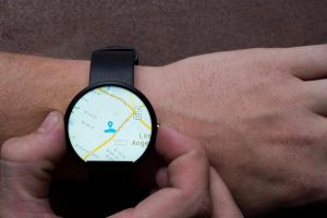 Hyundai smartwatch με αναγνώριση φωνής για εξ αποστάσεως λειτουργίες!