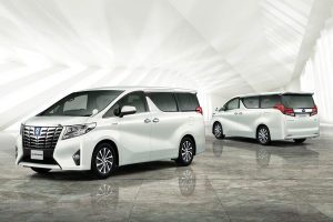 Τα νέα business class 8θέσια MPV Toyota Alphard και Vellfire