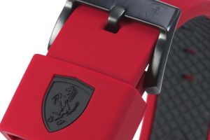 Νέο φθηνό ρολόι Ferrari με 195 ευρώ εμπνευσμένο από την FXX