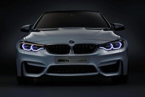 BMW M4 Concept Iconic Lights φωτίζει στα 600 μέτρα!