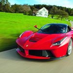 Γνωρίστε τη νέα κάτοχο της πολυπόθητης Ferrari LaFerrari (+video)