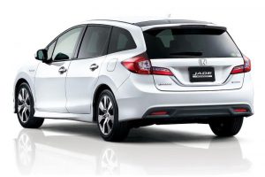 Νέο Honda Jade Hybrid με πρακτικό εσωτερικό 6 θέσεων
