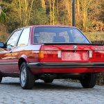 BMW 323i E30 του 1985 έχει διανύσει μόλις 247 χιλιόμετρα!
