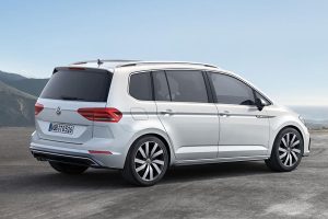 Νέο Volkswagen Touran με κινητήρες από 1.2 TSI και 1.6 TDI