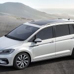 Νέο Volkswagen Touran με κινητήρες από 1.2 TSI και 1.6 TDI