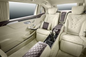 Νέα Mercedes-Maybach Pullman μήκους 6,5 μ. για VIP μετακινήσεις