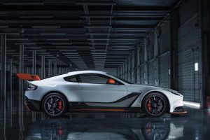 Νέα Aston Martin Vantage GT3 600PS αγωνιστικών προδιαγραφών