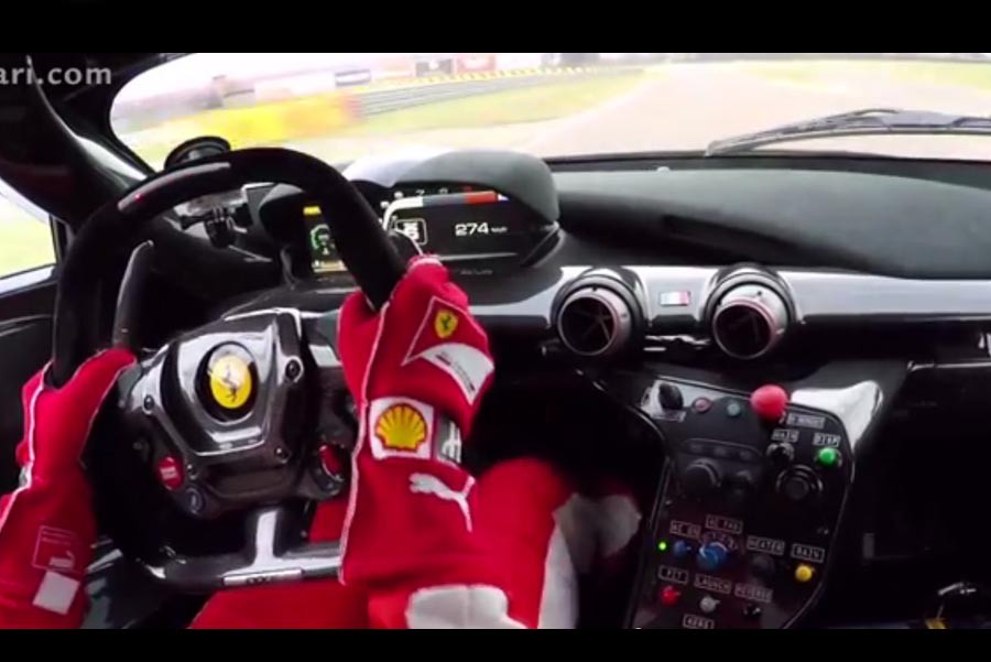 Ο Vettel οδηγεί την Ferrari FXX Κ και εντυπωσιάζεται! (video)