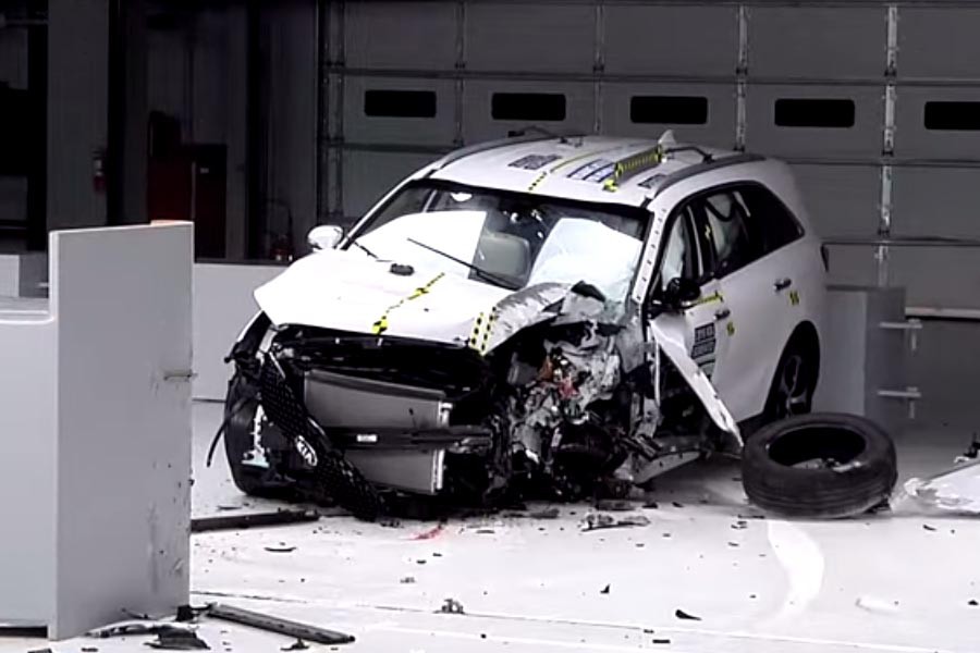 Το νέο Kia Sorento πέρασε με επιτυχία crash tests (+video) AutoGreekNews