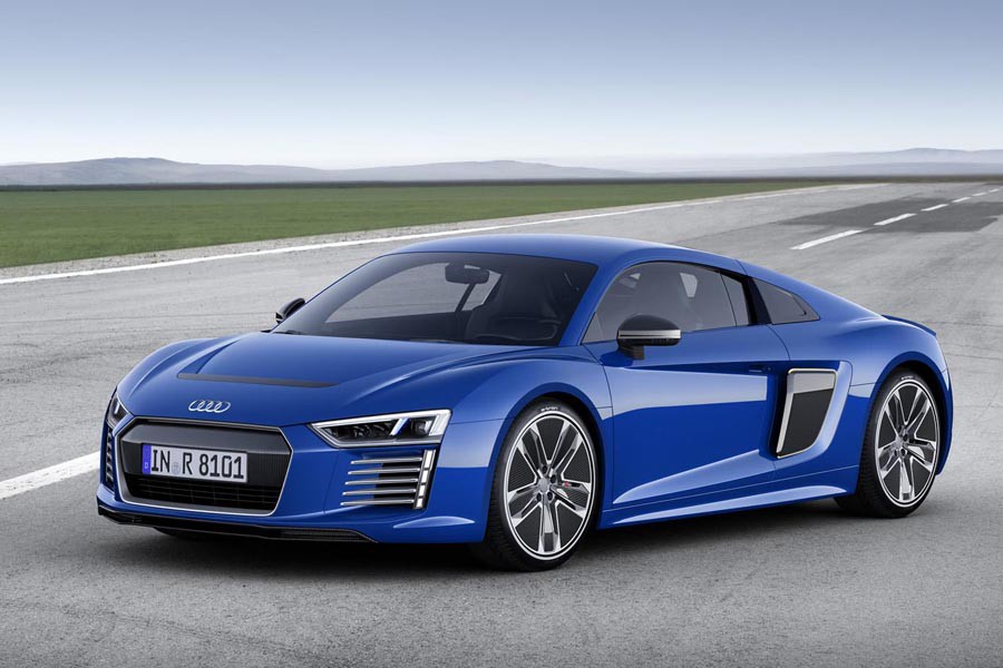 Νέο πανίσχυρο Audi R8 e-tron και στα σκαριά ηλεκτρικό σεντάν!