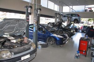 Συνεργείο αυτοκινήτων στη Νέα Σμύρνη και Λ. Συγγρού Mr. France