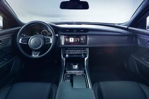 Νέα Jaguar XF με κατανάλωση και CO2 μίνι αυτοκινήτου!