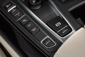 Νέα BMW X5 xDrive40e 2.0T 313 PS με 3,3 λτ. κατανάλωση!