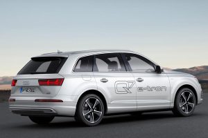 Νέο Audi Q7 e-tron 3.0 TDI quattro με 1,7 λτ. κατανάλωση!