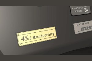 Ανανεωμένο Nissan GT-R και νέο 45th Anniversary Gold Edition