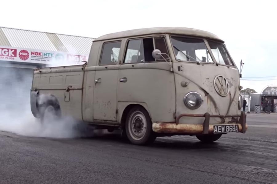 Κόντρες με σάπιο VW Type 2 με κινητήρα Subaru 560hp! (video)