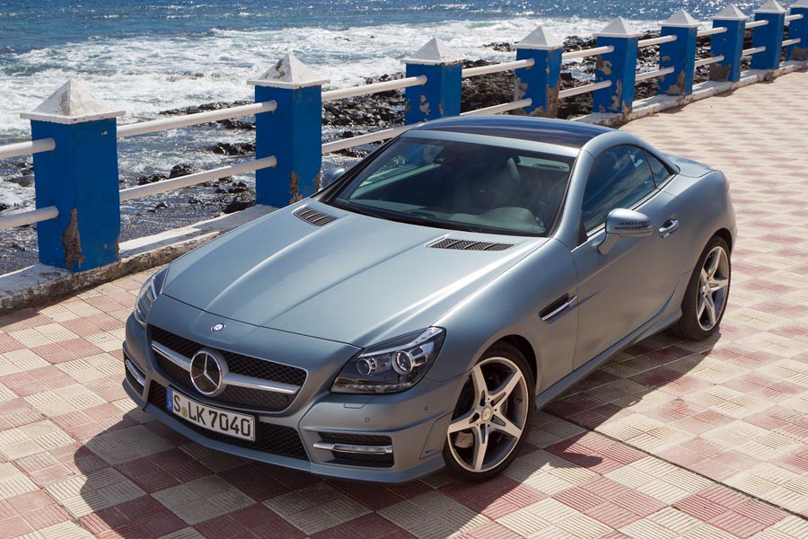 Mercedes SLK με αλλαγές σε κινητήρες, κιβώτια και εκδόσεις