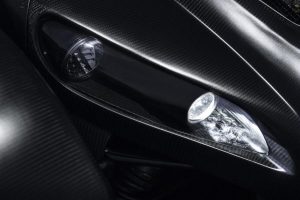 Donkervoort D8 GTO 2.5 TFSI 380 PS με γυμνό ανθρακόνημα