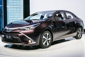 Ανανεωμένο Toyota Corolla και υβριδικό στην Σαγκάη