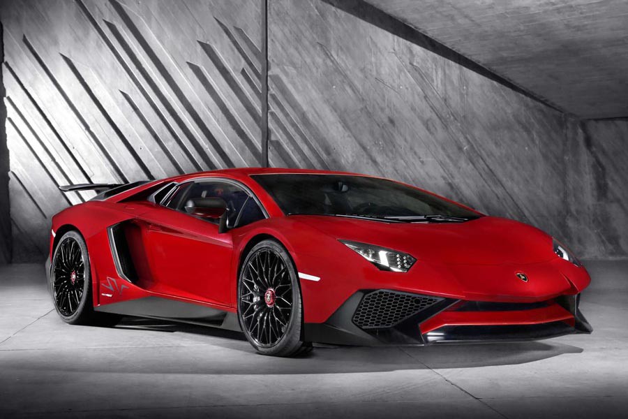 Lamborghini Aventador LP 750-4 Superveloce για 600 τυχερούς!