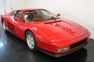 Ονειρεμένη Ferrari Testarossa του 1989 με 900 χιλιόμετρα!